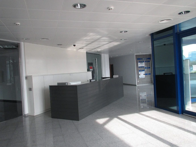 Recepción del edificio profesional Cara al Port en Puerto de Sagunto